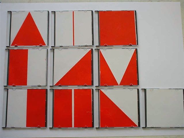 Rood-witte vormen in een raster